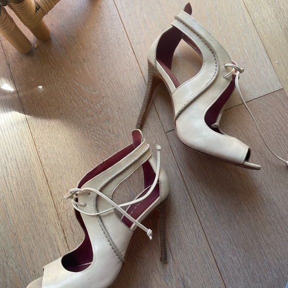 Coach cream leather heels - Picture 4 of 7